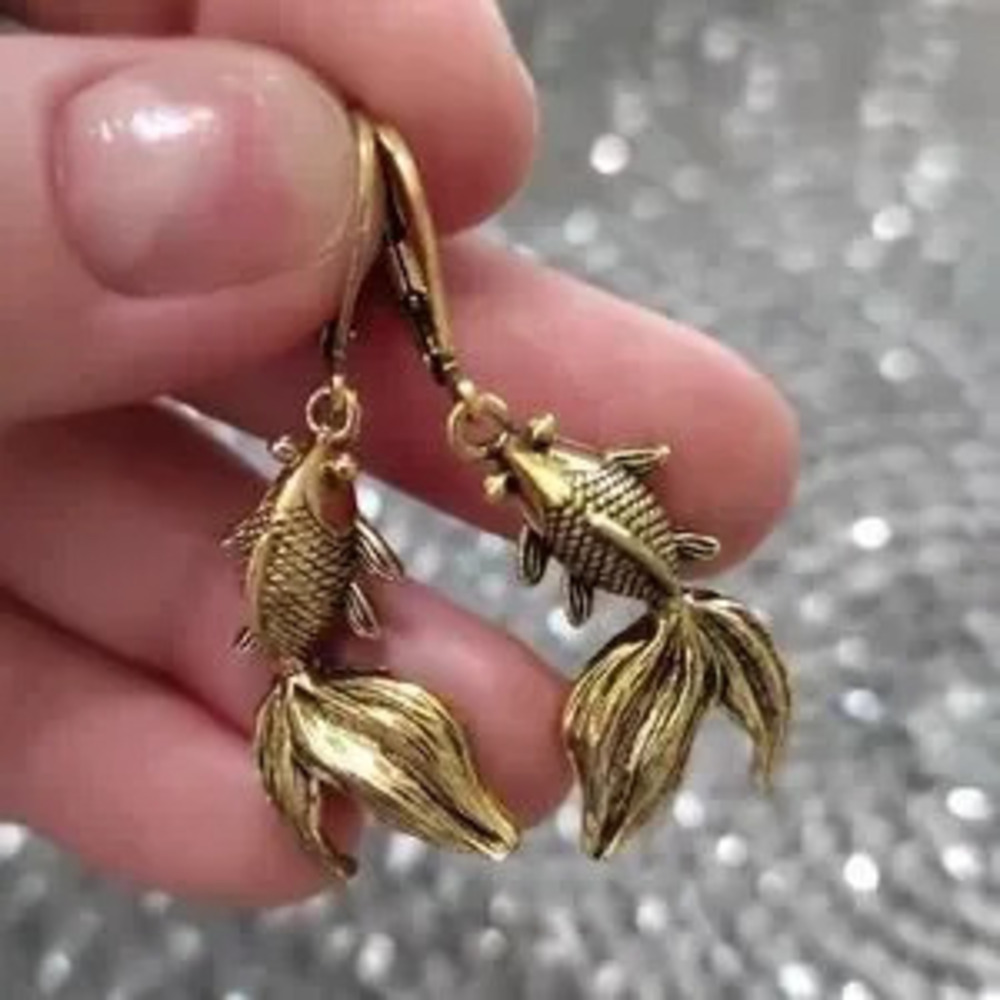 Retro Gold Fish Dangle Earrings